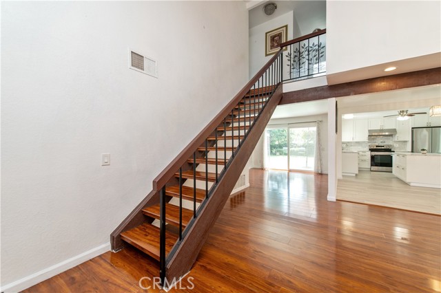 Detail Gallery Image 8 of 37 For 26656 Rio Hondo Cir, Lake Forest,  CA 92630 - 4 Beds | 2/1 Baths