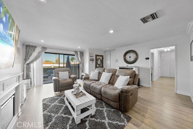 Detail Gallery Image 13 of 35 For 24941 El Roble, Aliso Viejo,  CA 92656 - 3 Beds | 2 Baths