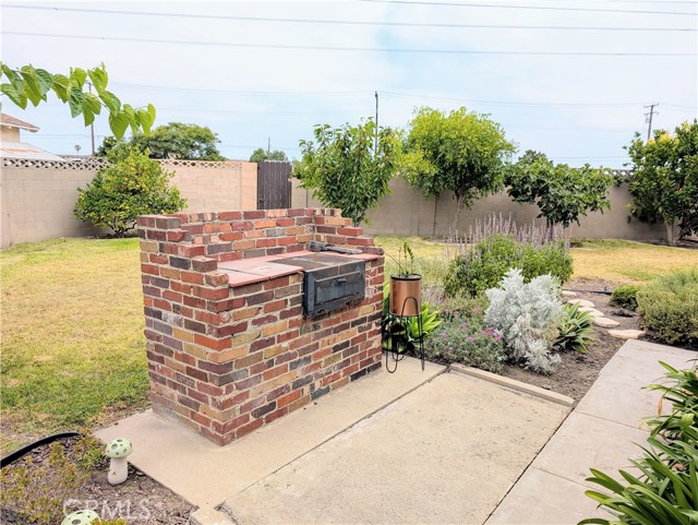 Image 11 of 27 For 7751 La Mesa Way