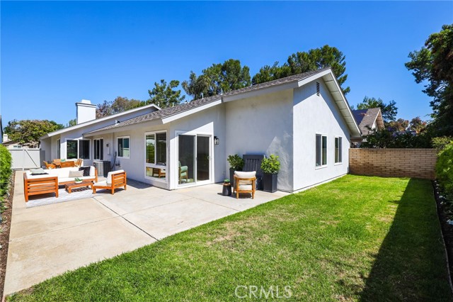 25 Almond Tree Lane, Irvine CA: https://media.crmls.org/medias/88ffd05b-7f14-40b4-8f4f-babcb1b64338.jpg
