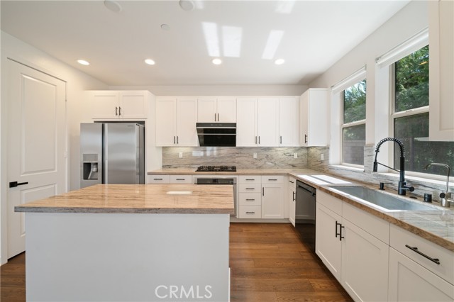 Detail Gallery Image 6 of 38 For 16 Sage, Lake Forest,  CA 92630 - 4 Beds | 3 Baths