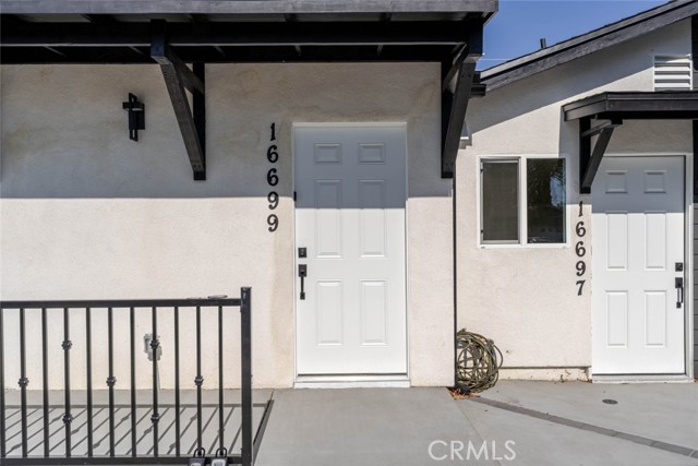 Detail Gallery Image 3 of 22 For 16699 Mckeever St, Granada Hills,  CA 91344 - 3 Beds | 2 Baths
