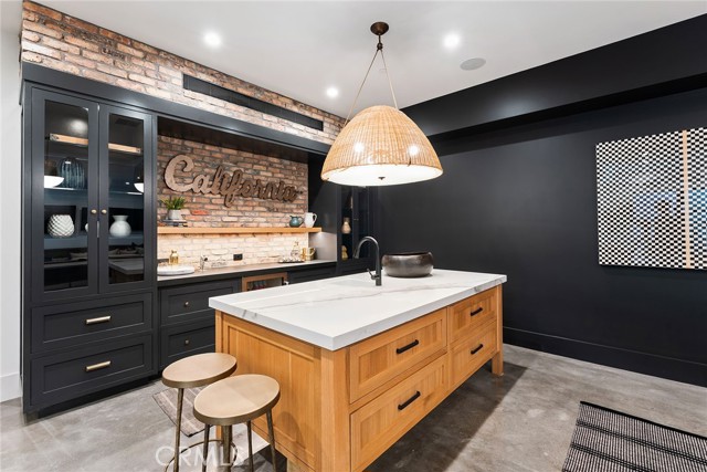 1831 Newport Hills E Drive, Newport Beach CA: https://media.crmls.org/medias/8900776b-22ac-4893-8593-aca5efe8d5b9.jpg