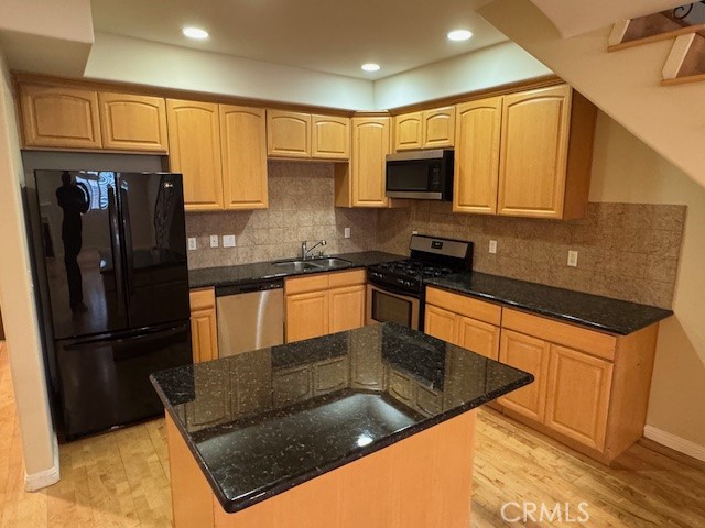 11501 Hatteras Street, North Hollywood CA: https://media.crmls.org/medias/89008640-10de-4ef8-aca6-b68dbcd1b2d0.jpg