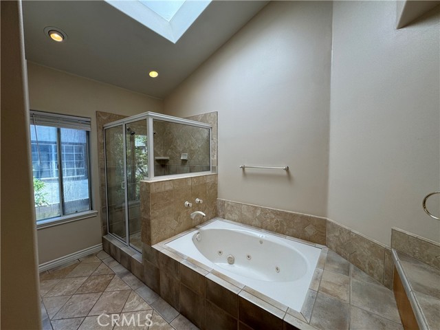 Detail Gallery Image 22 of 26 For 2118 Clark Ln a,  Redondo Beach,  CA 90278 - 4 Beds | 3/1 Baths