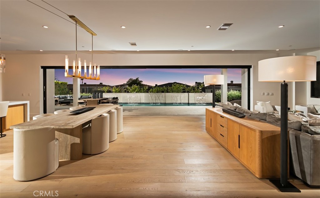 MLS #OC25164130 img 3