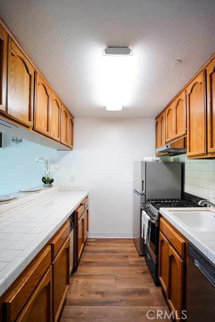 17200 Newhope Street, Fountain Valley CA: https://media.crmls.org/medias/89017333-38fd-44b1-8fb1-14413576738a.jpg