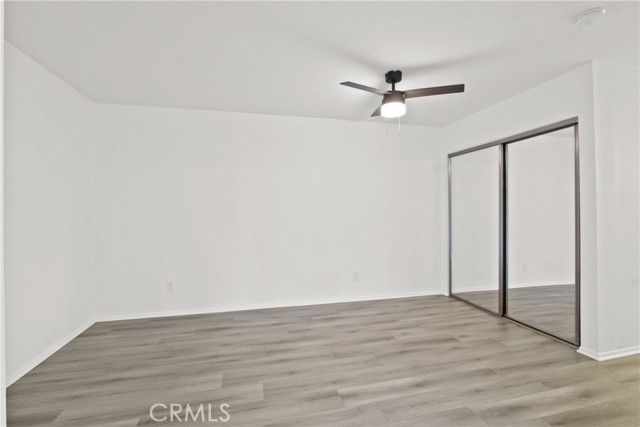 Detail Gallery Image 5 of 11 For 1345 Cabrillo Park Dr #J08,  Santa Ana,  CA 92701 - 1 Beds | 1 Baths