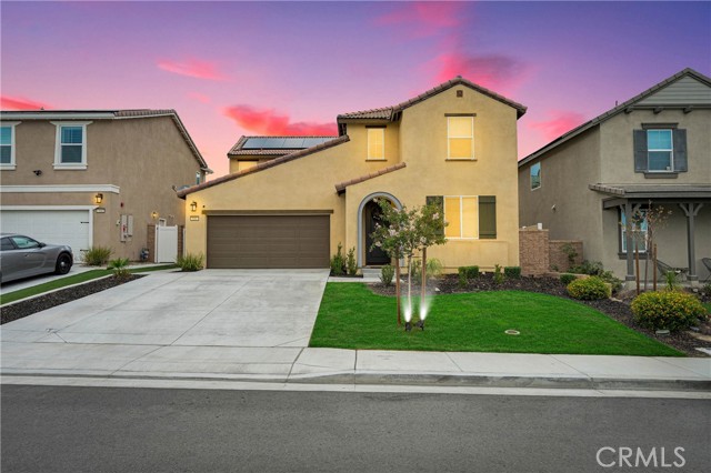 530 Cumberland Rd, Rialto, CA 92377