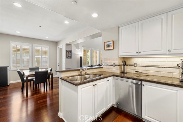 Detail Gallery Image 10 of 32 For 234 Lonetree, Irvine,  CA 92603 - 2 Beds | 2 Baths