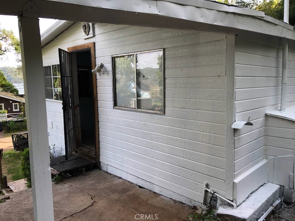 11627 E Highway 20