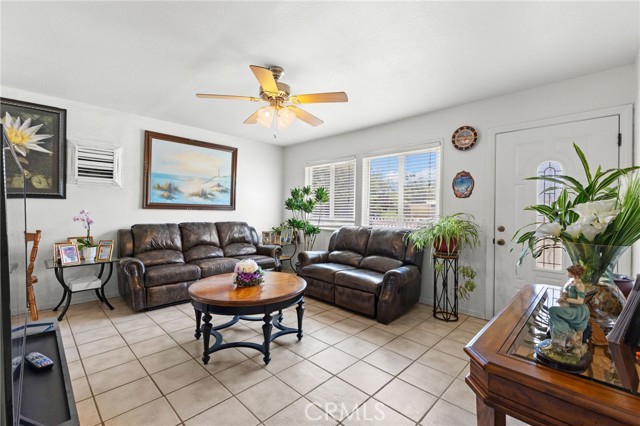 Detail Gallery Image 12 of 49 For 16116 Cajon, Hesperia,  CA 92345 - 2 Beds | 1/1 Baths