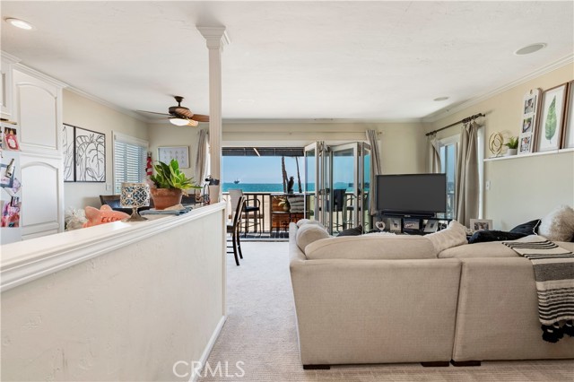 1003 Seal Way, Seal Beach CA: https://media.crmls.org/medias/8905a3f3-ee8d-45b5-8956-380932ec31b9.jpg