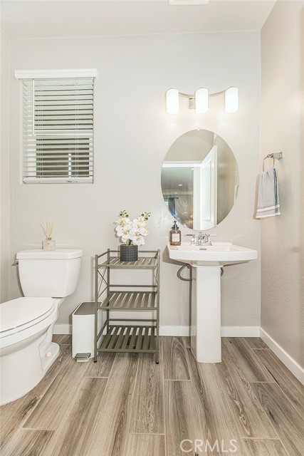 Detail Gallery Image 18 of 39 For 4085 N Sandrini, Fresno,  CA 93723 - 3 Beds | 2/1 Baths