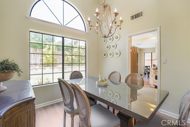 3931 Cottonwood Grove Trail, Calabasas CA: https://media.crmls.org/medias/8907a229-3c04-4014-97ae-826d8029278e.jpg