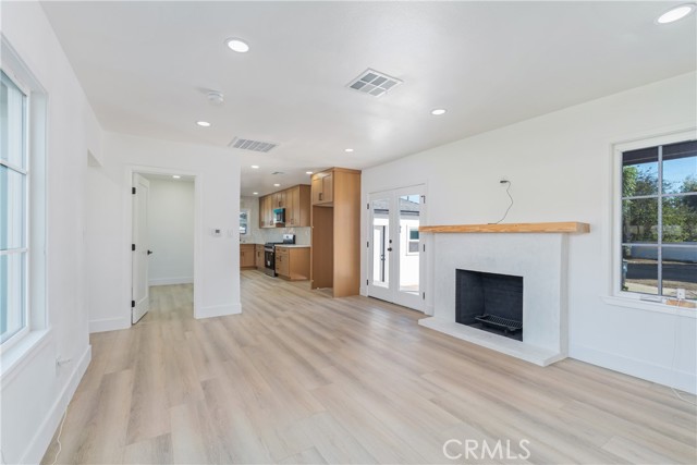 Detail Gallery Image 6 of 28 For 526 E G, Ontario,  CA 91764 - 3 Beds | 1 Baths