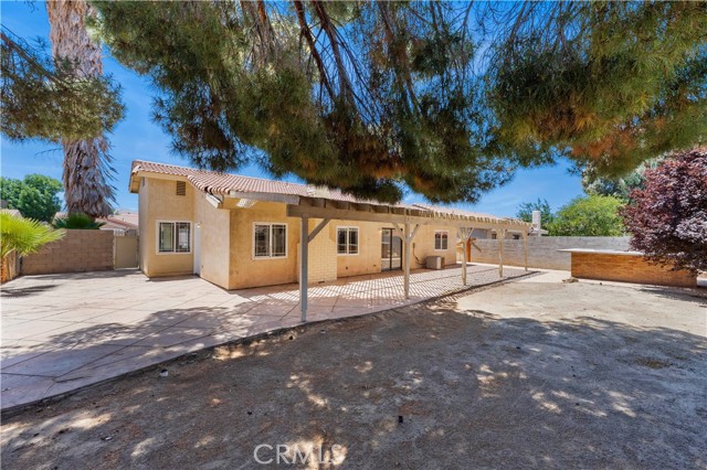 4633 Dowel Avenue, Palmdale CA: https://media.crmls.org/medias/89082460-4453-48ea-ac34-6a99307ee7ec.jpg