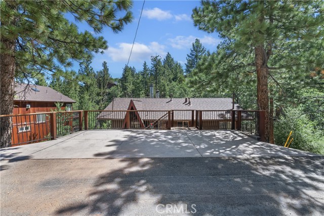 1212 S Minton Avenue, Big Bear City CA: https://media.crmls.org/medias/89087729-007f-4c8b-a246-f600d1017c96.jpg