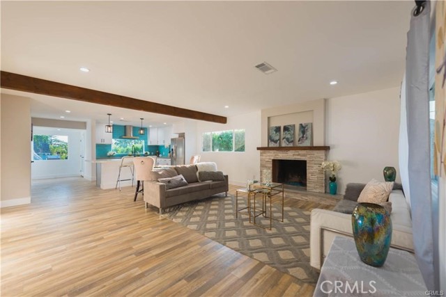 Detail Gallery Image 8 of 24 For 94 Marathon Rd, Altadena,  CA 91001 - – Beds | – Baths