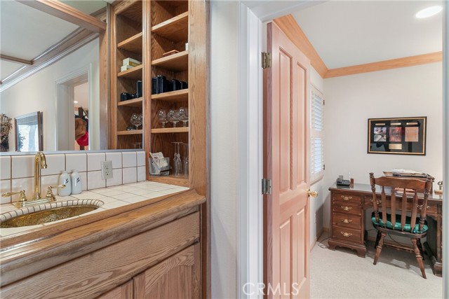 Detail Gallery Image 16 of 39 For 27391 Alpen Drive, Lake Arrowhead,  CA 92352 - 6 Beds | 3/1 Baths
