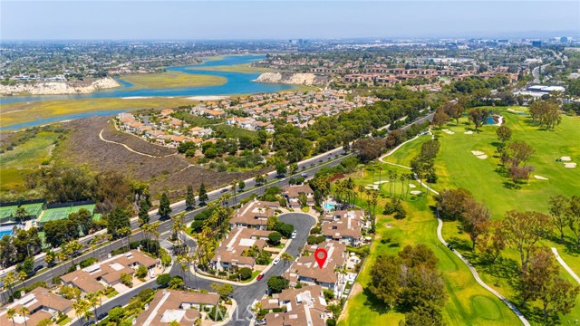Detail Gallery Image 39 of 44 For 90 Ocean Vista, Newport Beach,  CA 92660 - 2 Beds | 2/1 Baths