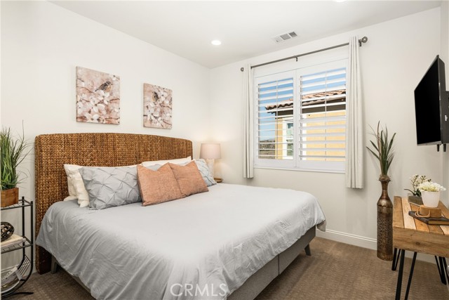 Cozy 2nd Bedroom with Natural Light