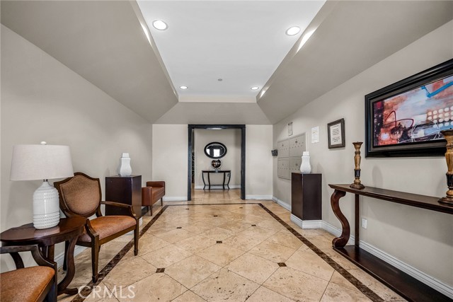 9049 Alcott Street, Los Angeles CA: https://media.crmls.org/medias/890b4c62-fa2c-4866-9209-bcbed458ba80.jpg