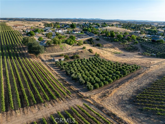 5015 Stagg Hill Place, Paso Robles CA: https://media.crmls.org/medias/890ca750-ec26-453d-9749-1399817eed9b.jpg