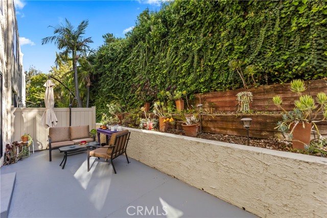 Detail Gallery Image 17 of 33 For 4227 Freedom Dr #304,  Calabasas,  CA 91302 - 3 Beds | 2 Baths