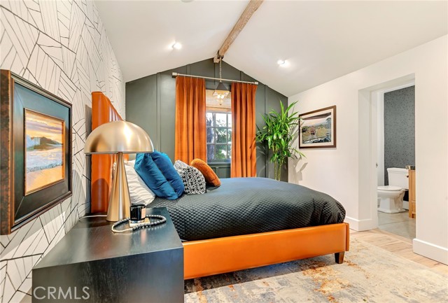 Detail Gallery Image 15 of 23 For 2622 Crestview Dr, Newport Beach,  CA 92663 - 3 Beds | 3 Baths