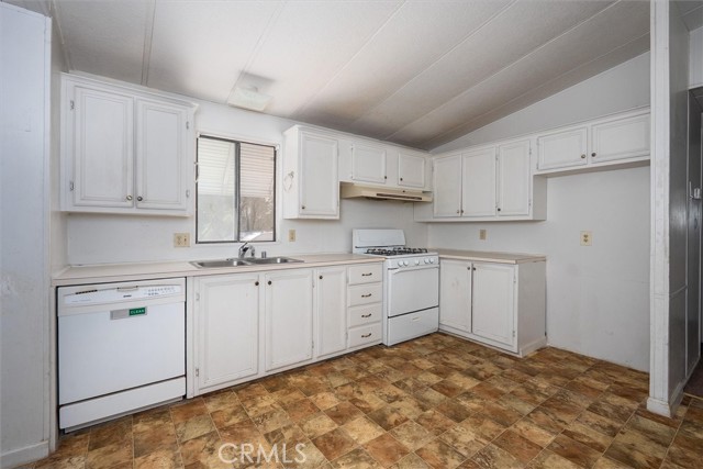 Detail Gallery Image 9 of 26 For 4122 Guadalupe Creek Rd, Mariposa,  CA 95338 - 3 Beds | 2 Baths