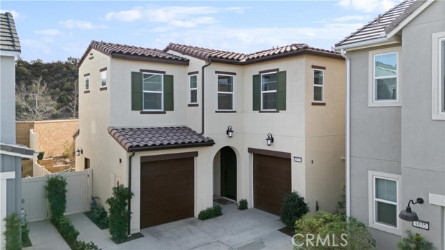 Detail Gallery Image 2 of 36 For 4033 Spring Haven Lane, Corona,  CA 92883 - 3 Beds | 2/1 Baths