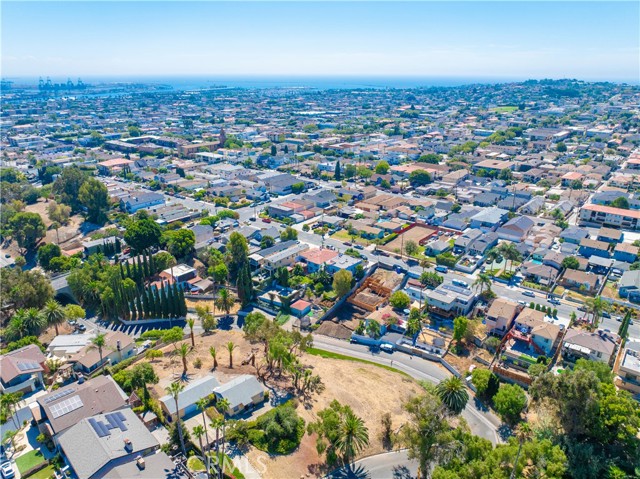 514 Arcadia Drive, San Pedro CA: https://media.crmls.org/medias/890f19b1-28f4-471c-adbb-987cdf3d3c1c.jpg