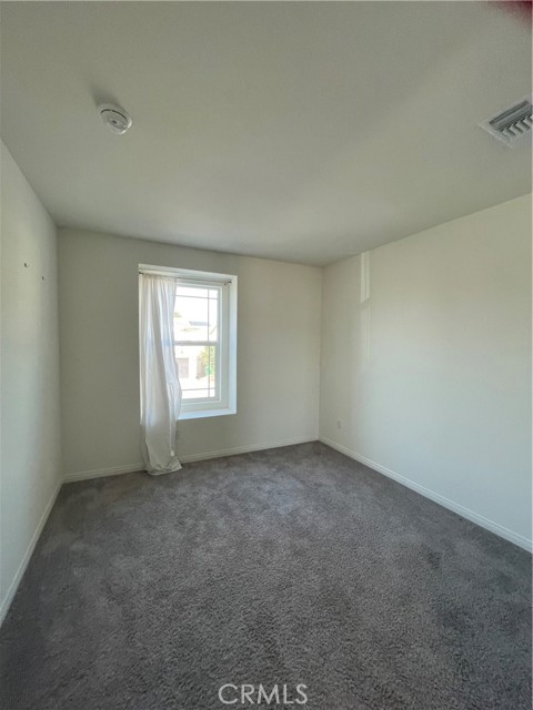 Detail Gallery Image 12 of 26 For 20107 Curaco Ct, Riverside,  CA 92507 - 5 Beds | 3/1 Baths