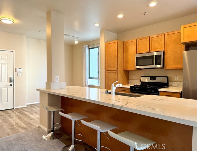 6400 Crescent Unit: 313