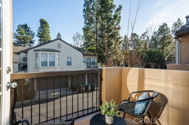 17 Auvergne, Newport Coast CA: https://media.crmls.org/medias/8910e6ef-40fa-484a-90a7-030f42eaeb8c.jpg