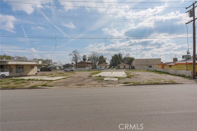 Detail Gallery Image 2 of 12 For 217 Niles Place, Bakersfield,  CA 93305 - – Beds | – Baths