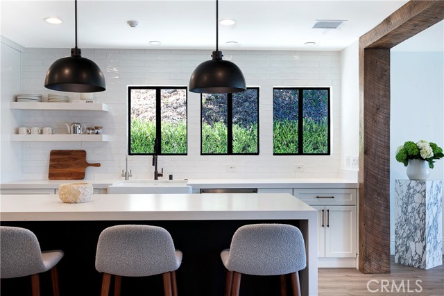 Detail Gallery Image 18 of 46 For 11039 Wrightwood Pl, Studio City,  CA 91604 - 3 Beds | 3 Baths