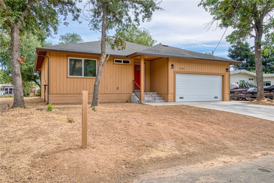 Image 3 for 12651 Shoreview Dr, Clearlake Oaks, CA 95423