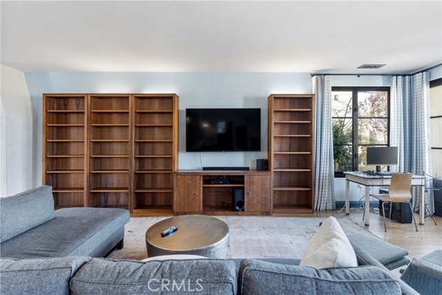 628 Marine Avenue, Manhattan Beach, California 90266, 3 Bedrooms Bedrooms, ,2 BathroomsBathrooms,Residential,Sold,Marine,SB21269564