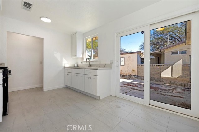 Detail Gallery Image 8 of 21 For 66146 Acoma, Desert Hot Springs,  CA 92240 - 2 Beds | 1 Baths