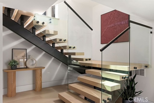 Detail Gallery Image 3 of 21 For 2501 Seaview Ave, Corona Del Mar,  CA 92625 - 4 Beds | 4/1 Baths