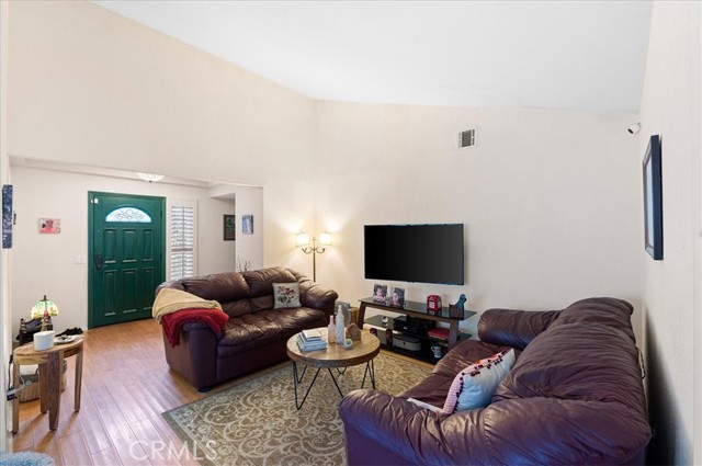Detail Gallery Image 4 of 25 For 1418 Lemonwood Dr, Upland,  CA 91786 - 3 Beds | 2 Baths