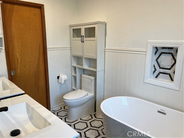 Detail Gallery Image 15 of 27 For 2014 S Eileen Dr, Anaheim,  CA 92802 - 3 Beds | 2/1 Baths