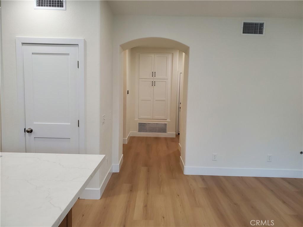 MLS #OC25261942 image #38