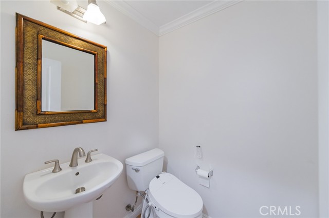 22 Arborside, Irvine CA: https://media.crmls.org/medias/8915a452-329c-4178-82cc-7718da6b694a.jpg