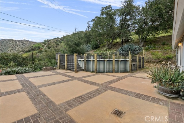 Detail Gallery Image 50 of 54 For 7433 Alpine Way, Tujunga,  CA 91042 - 5 Beds | 3 Baths