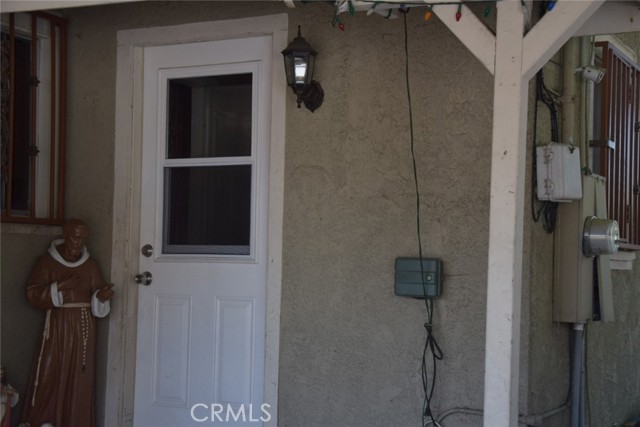 1935 Maine Avenue, Long Beach CA: https://media.crmls.org/medias/8915f110-21ef-44cb-9390-57151cf566b4.jpg