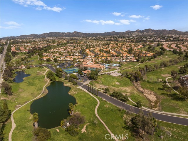 40376 Via Estrada, Murrieta CA: https://media.crmls.org/medias/891659ad-fb5f-473d-9f8d-37df9cbb5da7.jpg