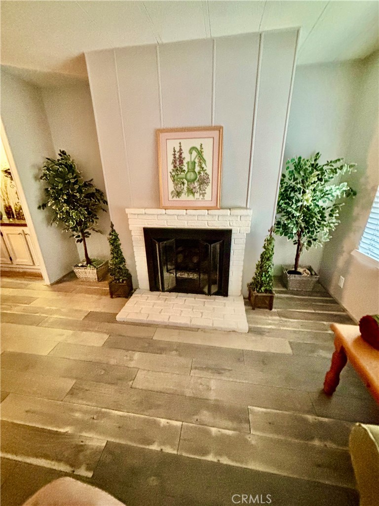 MLS #OC25082225 image #9